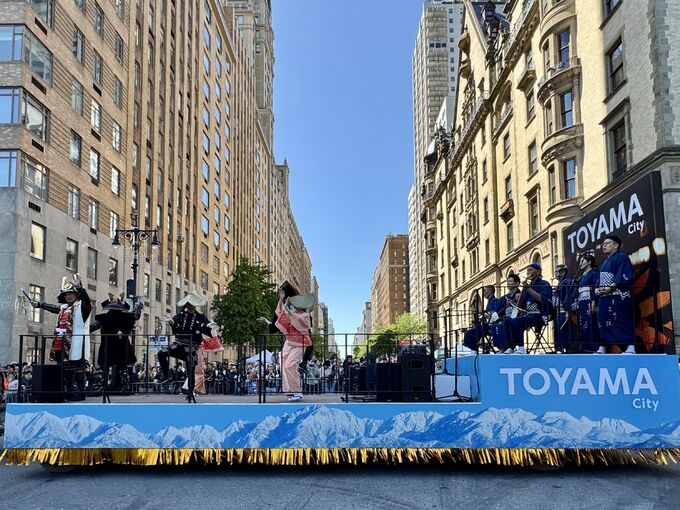 102754_05.jpeg 102754_05.jpeg